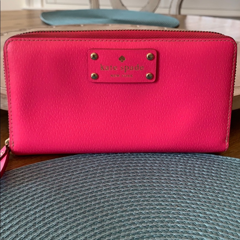 Kate Spade ♠️ Hot Pink Zippered Wallet